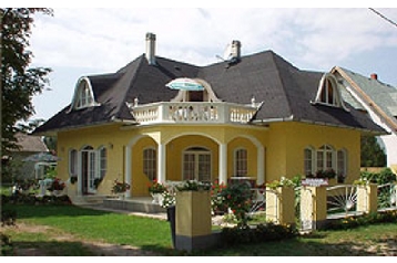 Ungaria Privát Balatonlelle, Exteriorul